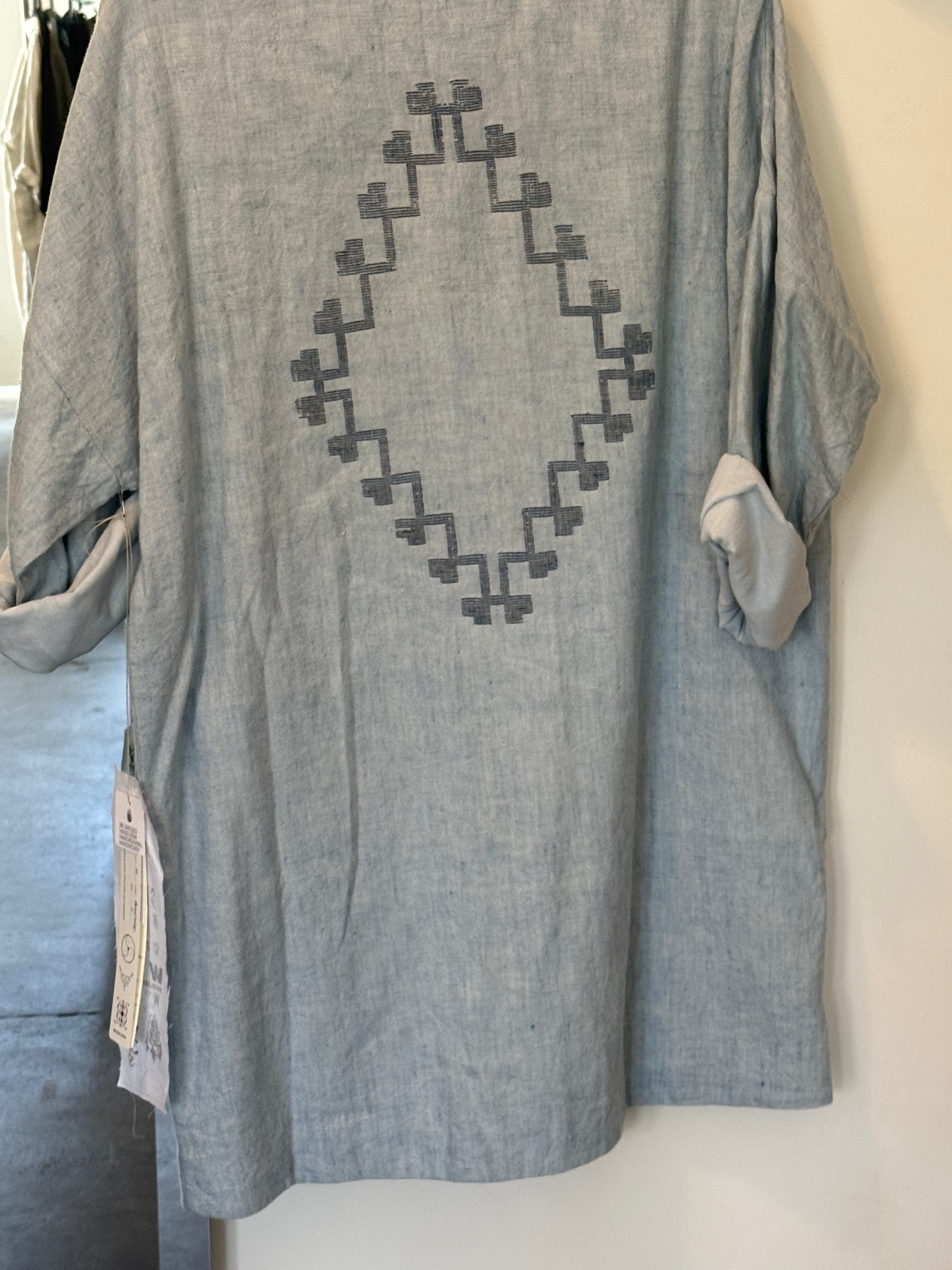 Embroidered Middle Coat