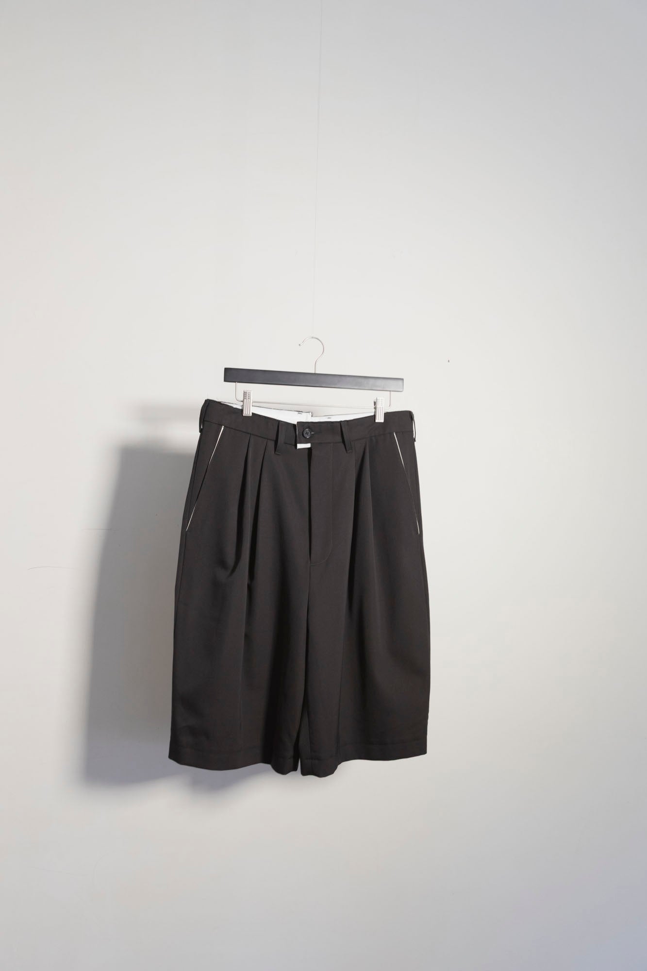 Slim Suit Shorts