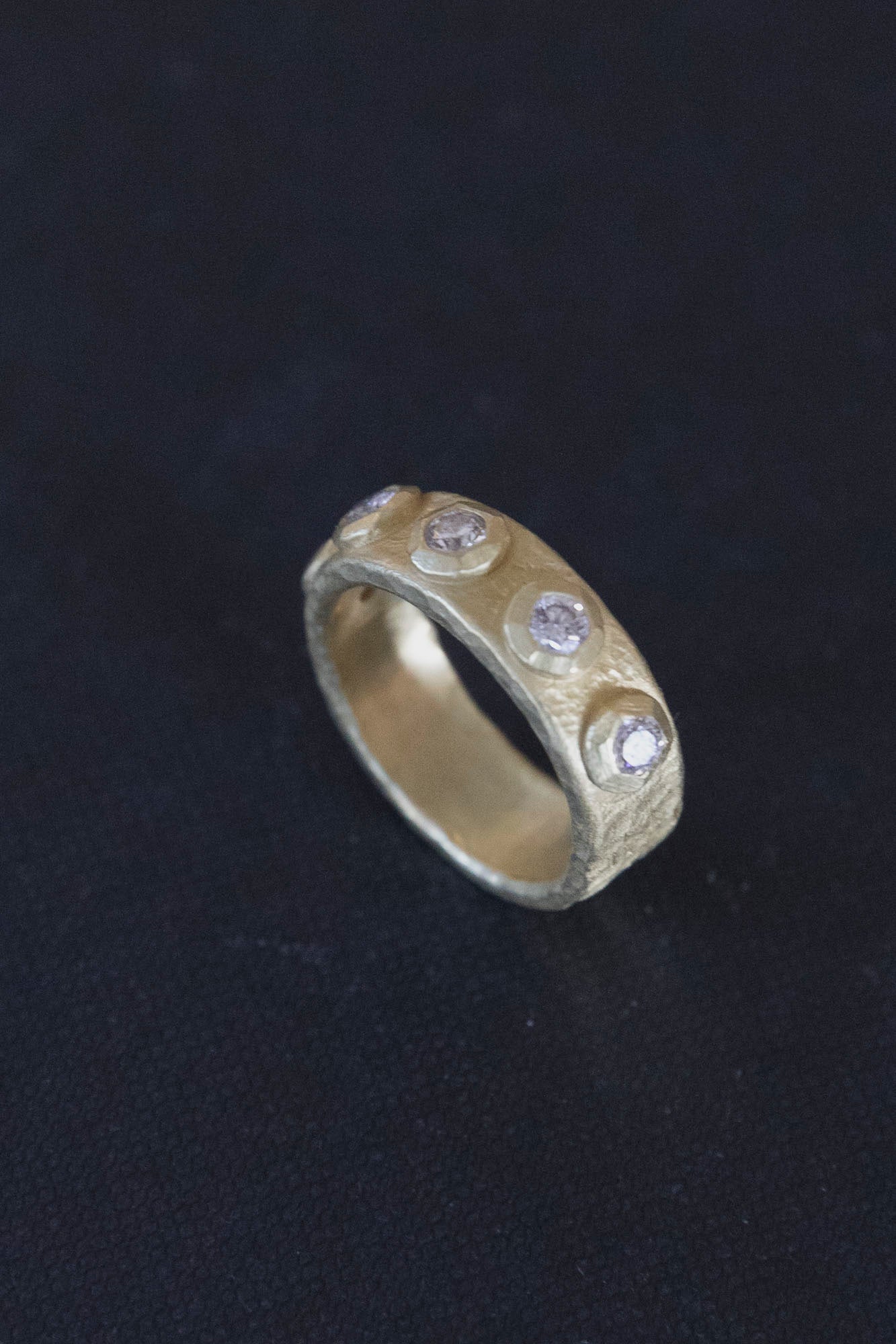 19k Gold and Diamond Kai Ring 223 Sz 7.5