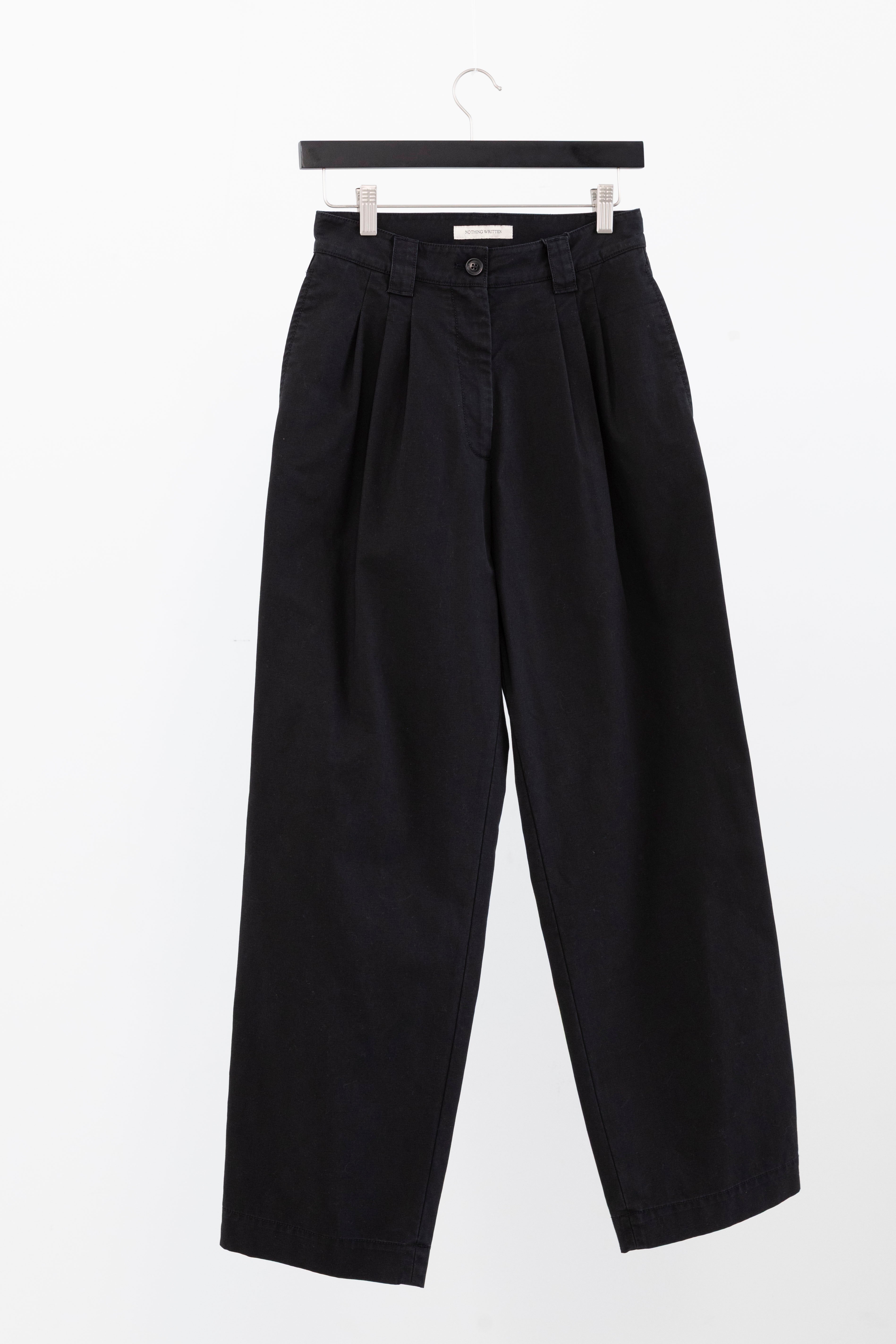Lena 3 Tuck Pant